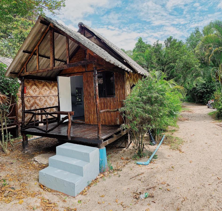 Munchies Bungalows บ้านใต้ ภายนอก รูปภาพ